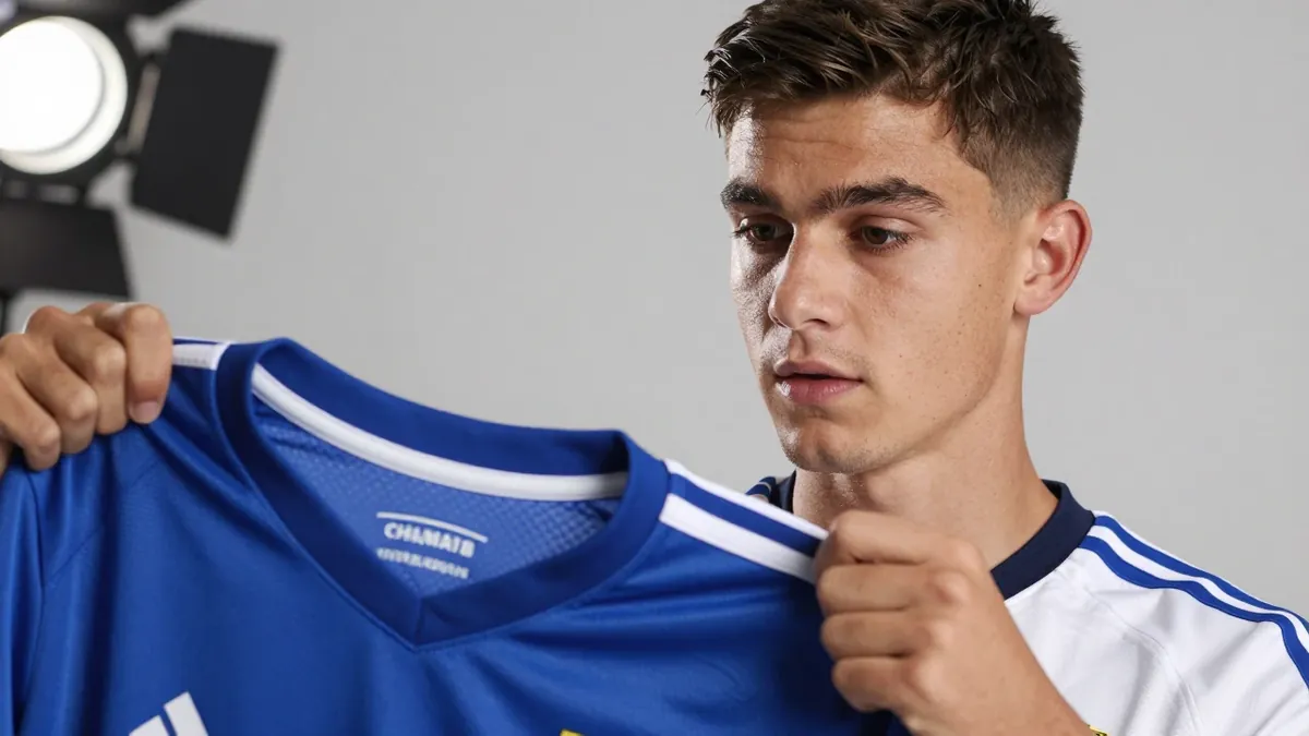 Blackburn Rovers have agreed a deal to sign 20-year-old French youth international defender Gady Beyuku from Serie B side...